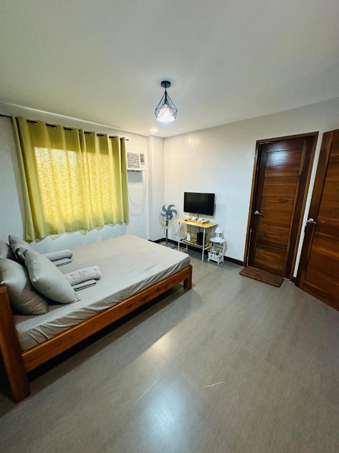 Zj Hometel Coron Bagian luar foto